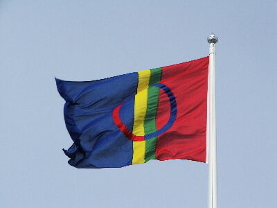 FLAGGET: Det samiske flagget ble tegnet i mange barnehager 6. februar. FOTO: Arkivet