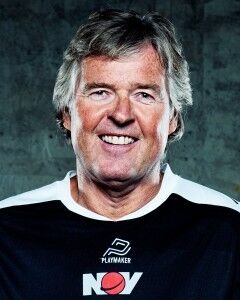 Vipers-trener Gunnar Pettersen ser ingen begrensinger for sin nye signering. FOTO: Vipers.no