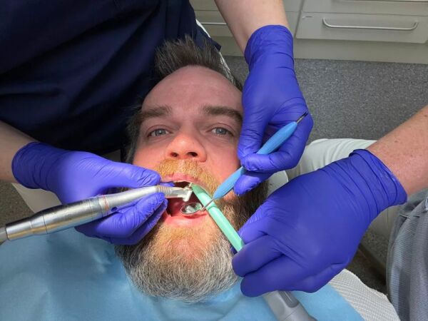 Skammen som stjeler smil