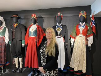 Hvordan kler folk i Kristiansand seg for å markere nasjonaldagen?