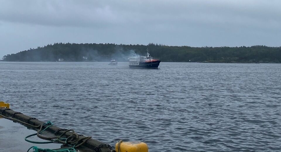 Brann observert i båt utenfor Lillesand.
 Foto: Pia Sofie Ådne