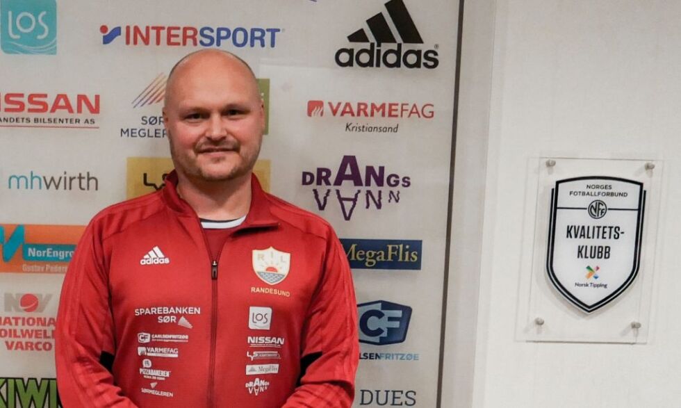 Trener Kjetil Sørensen gleder seg stort til sesongstart i 3. divisjon. Foto: Marius Thornes