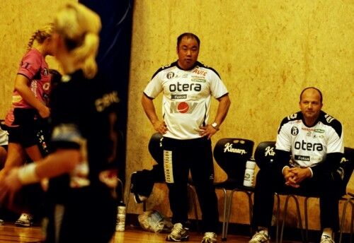 SKUFFET: Vipers-trener var lite imponert over måten laget hans startet kampen mot Larvik onsdag. Foto: Nicolai Olsen