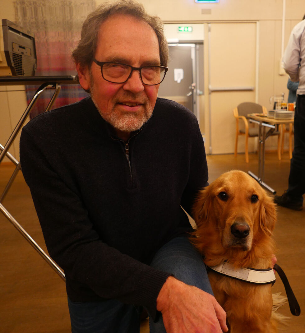 Odd Østby og hans førerhund
 Foto: Aurora Saxrud Østerbø