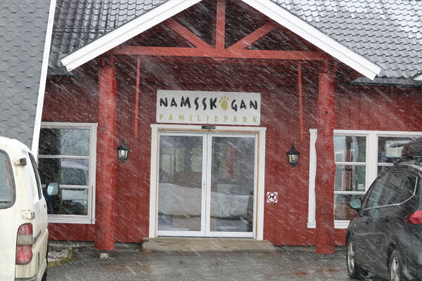 Namsskogan familiepark har tro på bra turisme tross strenge tiltakstider