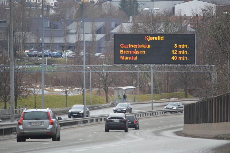 FLYT: Trafikken flyter fint i Kristiansand en torsdagsformiddag. FOTO: Joakim Opphus