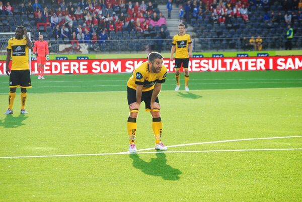 - Fotball blir ubetydelig