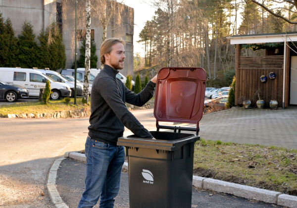Kraftig økning i gjenvinning av glass og metall