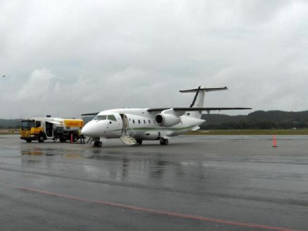 - Kontakt flyselskapene