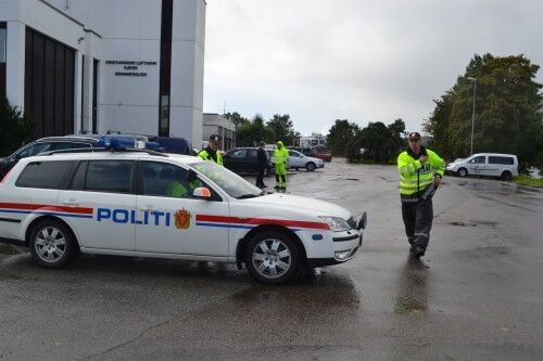 Politiet opplever situasjonen som svært kaotisk. Foto: Mari Lorgen Skjeggedal