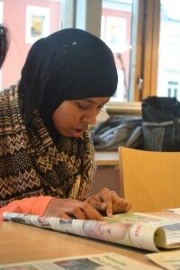 - Vi trives godt med å bare sitte og prate med de voksne