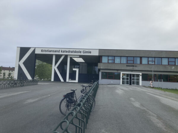 Lærer fraråder elever å skifte fremmedspråk
