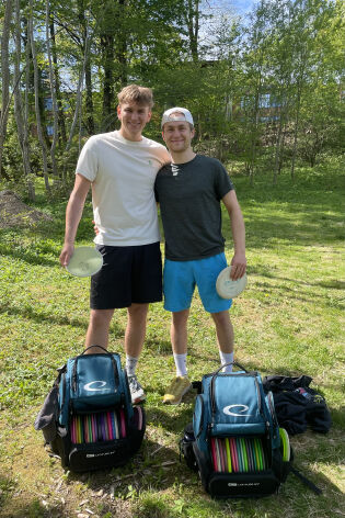 Frisbeegolfen fenger flere og flere