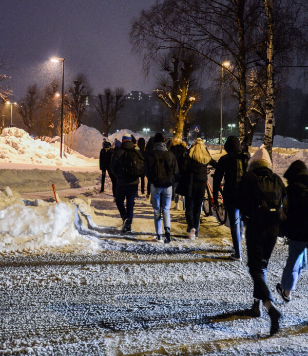 Ny rapport om fraværsgrensa: Færre skulker, men mange stresser og flere slutter helt