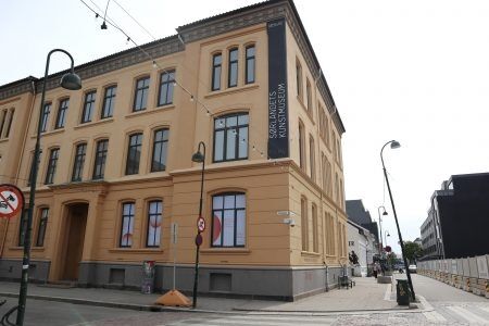 NÅVÆRENDE LOKALE: Sørlandets kunstmuseum ligger nå i Skippergata, men det skal flyttes til Kunstsiloen som står ferdig ved siden av Kilden neste høst. Foto: Helene Myre.